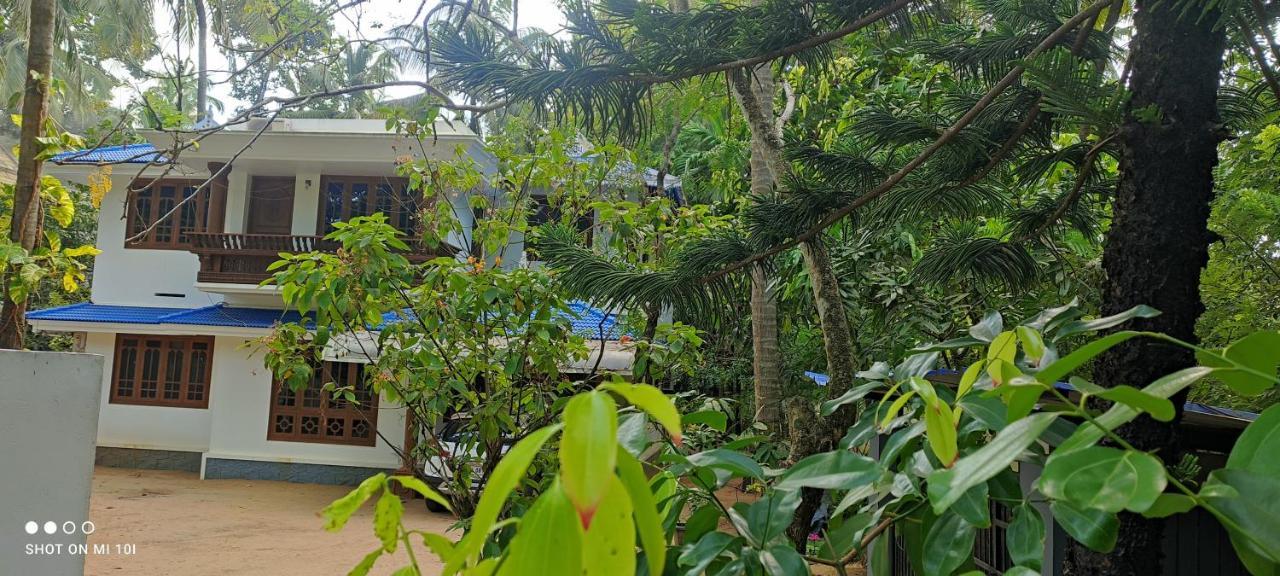 Vyshnavi Home Stay Thanniyam 外观 照片